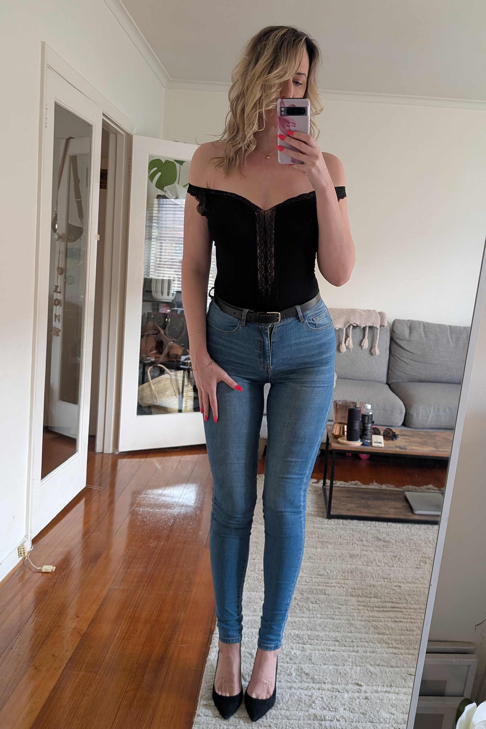 Hourglass High Rise Skinny Jean