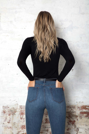 tall-ripped-skinny-jeans-back-view-day-to-night-wear-stylish-flattering