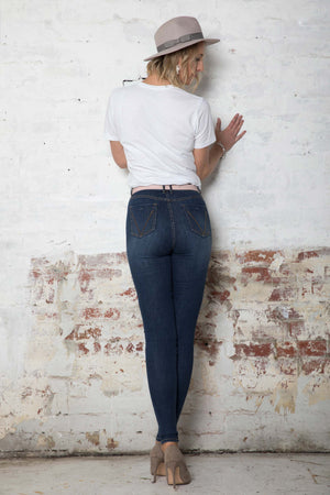 back-tall-high-rise-dark-blue-jeans-with-pockets