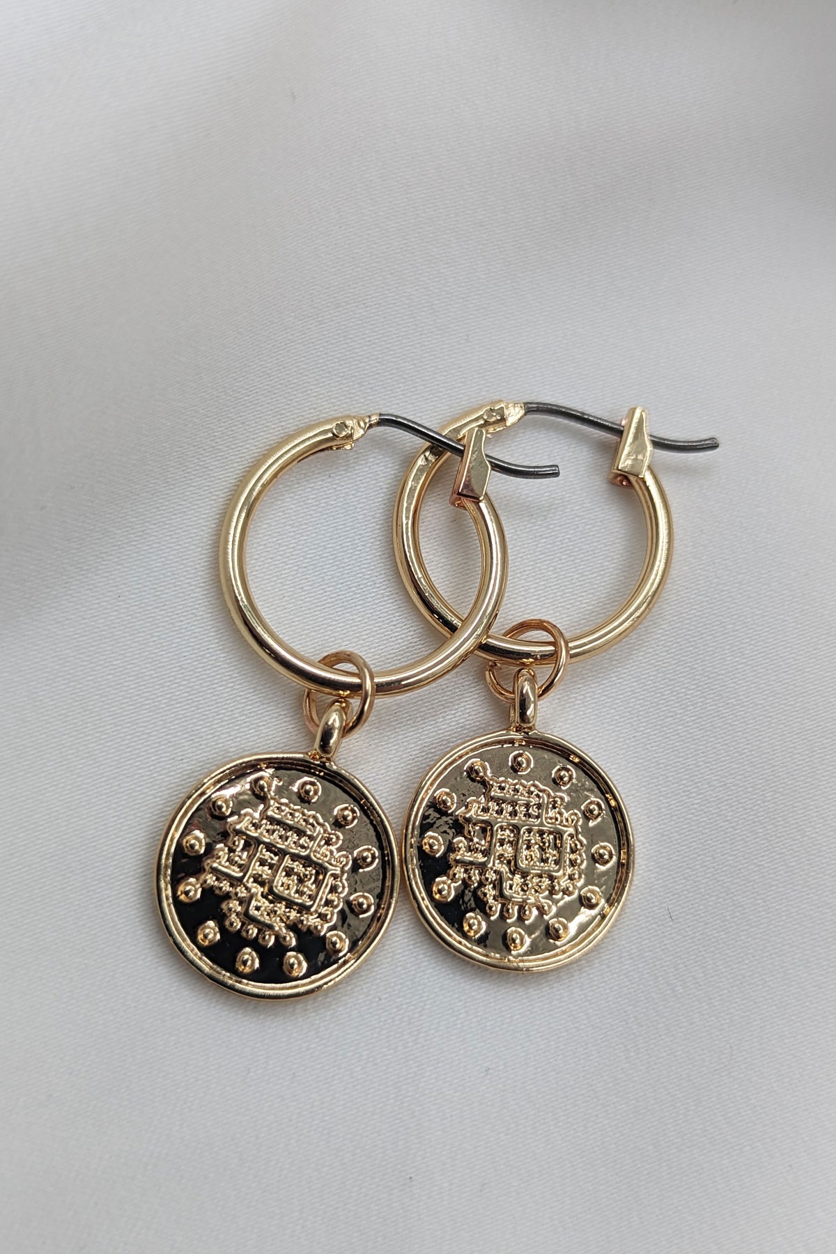Gold Mini Coing Hoop Earrings