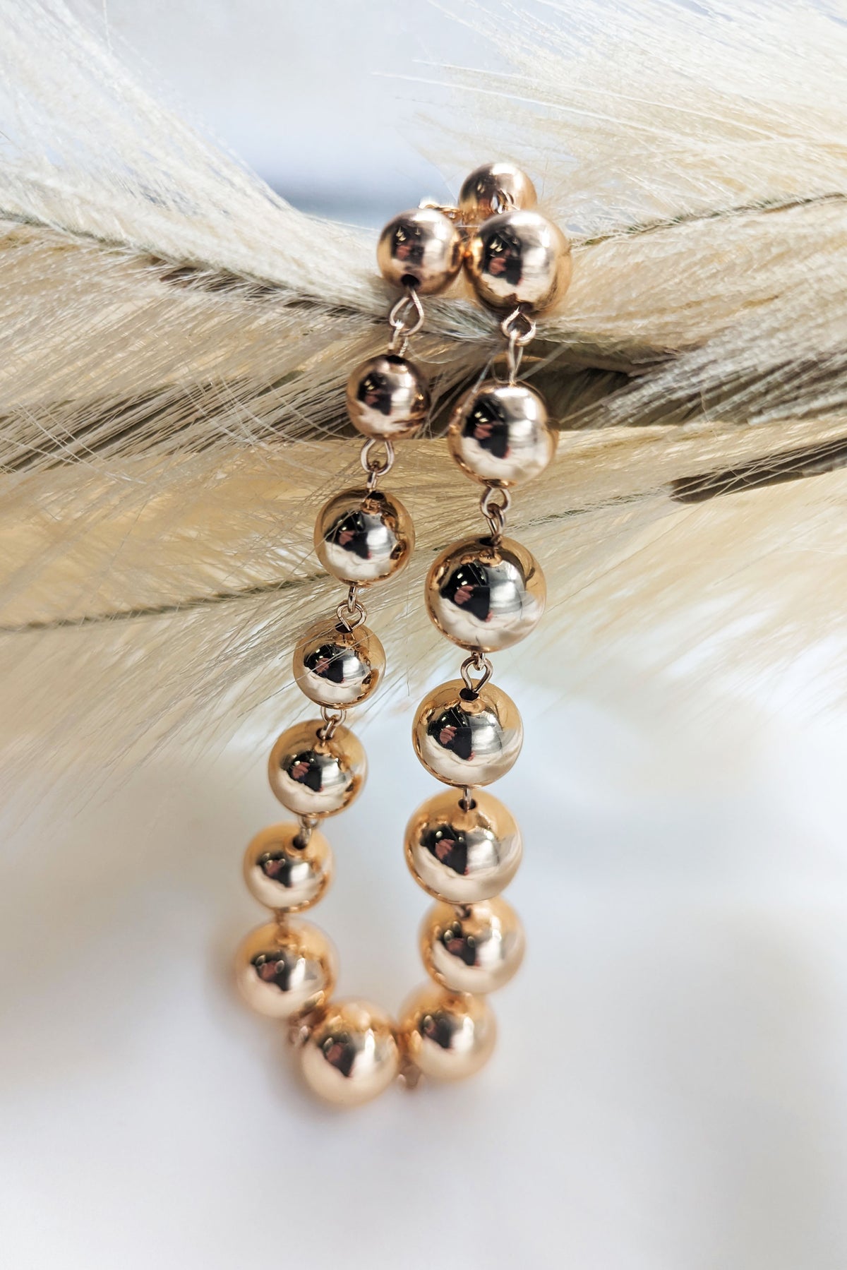 Gold Spherical Graduated Ball Necklace HEIGHTOFFASHION