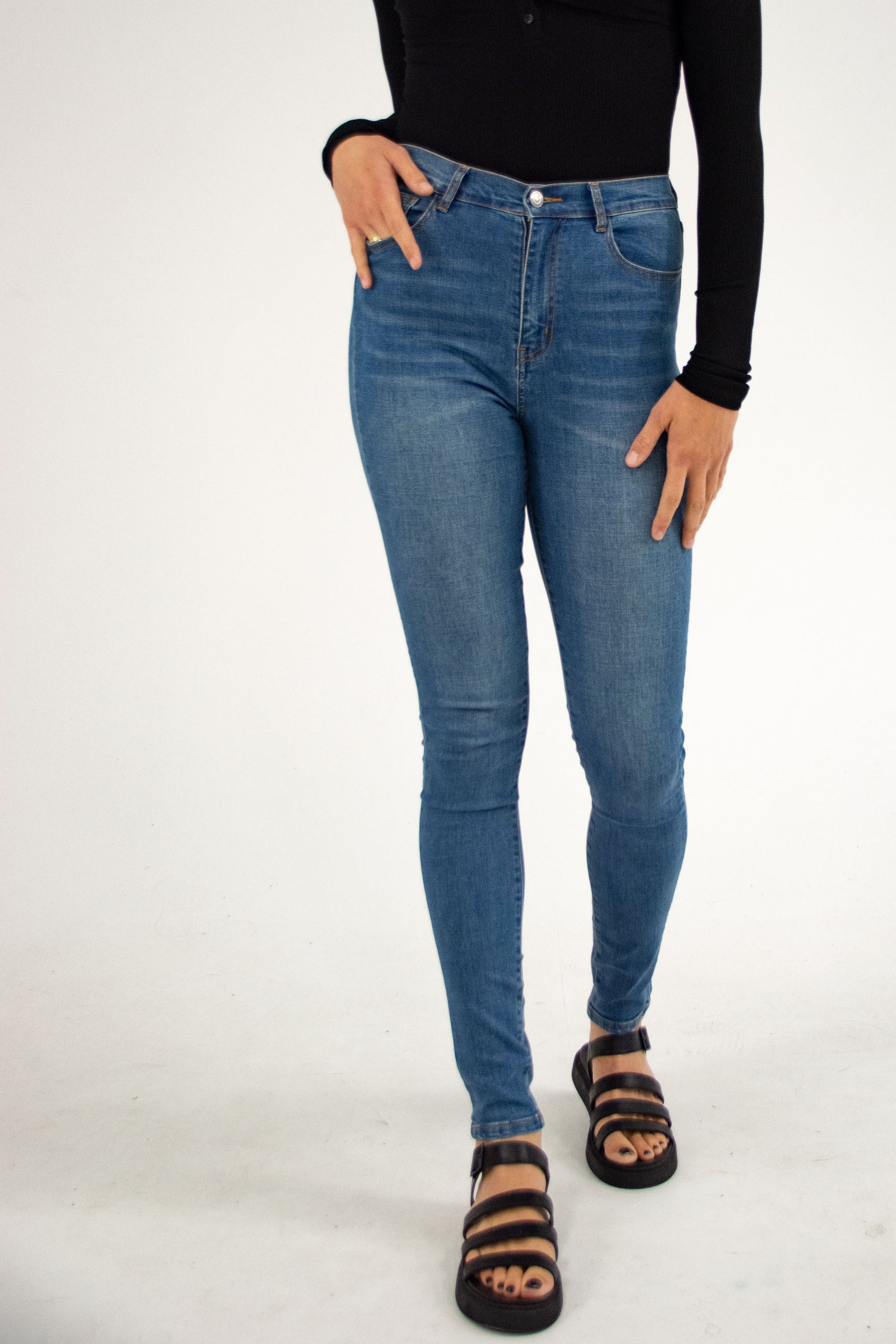 Light Blue Jeans - Adriana