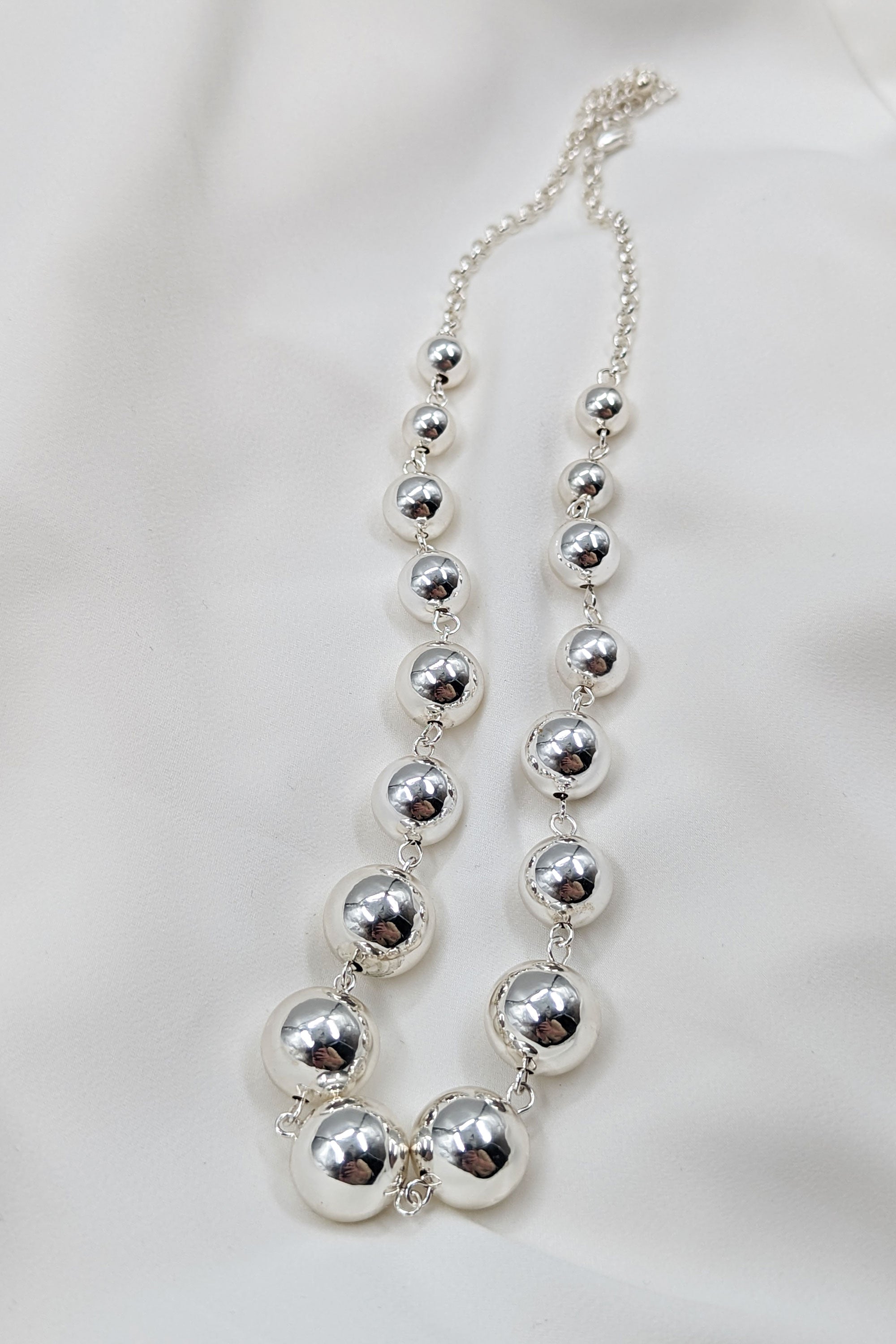 Silver Spherical Graduated Ball Necklace